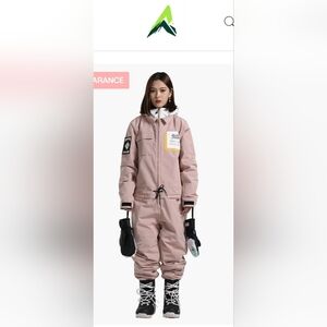 Women's Stylish Ski & Snow Jacket in Soft Pink